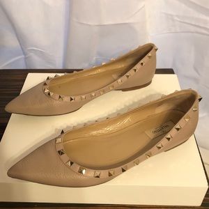 Valentino Garavani Rockstud flats Nude sz 9/40